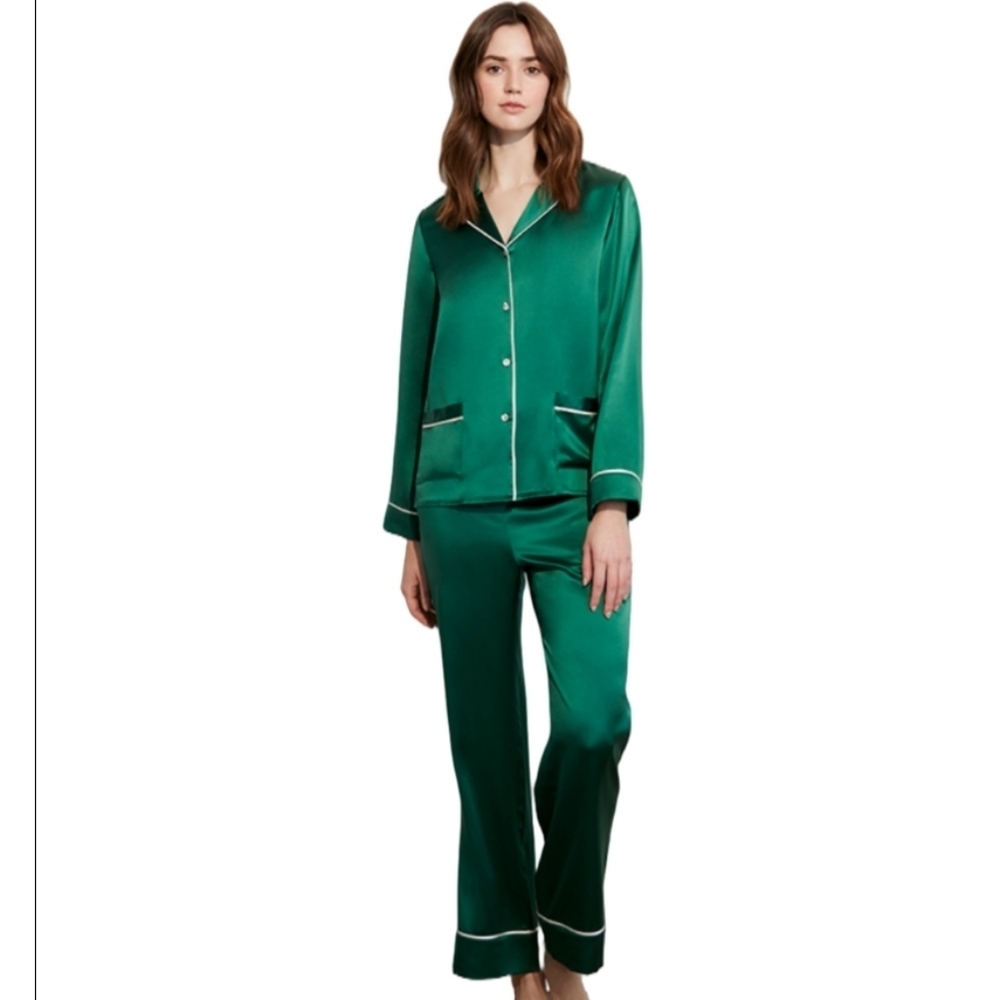 Tahari satin emerald green pajama set large